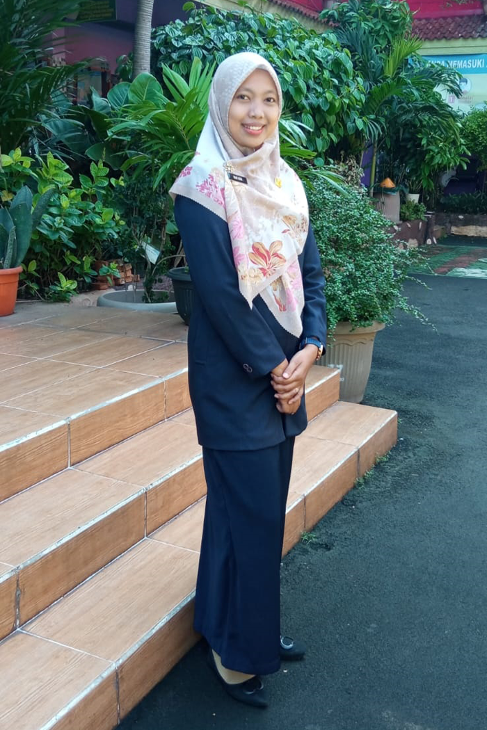 Nur Aeni, S.Pd. - Kimia